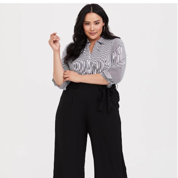 Torrid poplin button front shirt sz2x - Picture 3 of 12